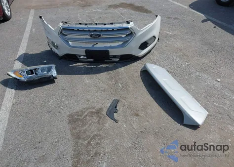 2018 Ford Escape Titanium from USA, damaged, VIN 1FMCU9J91JUC02046